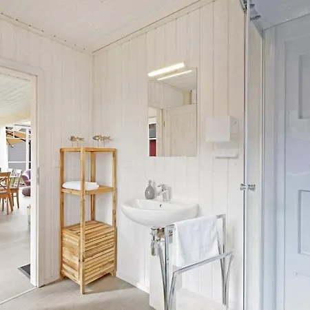 Holiday home Lykkebo